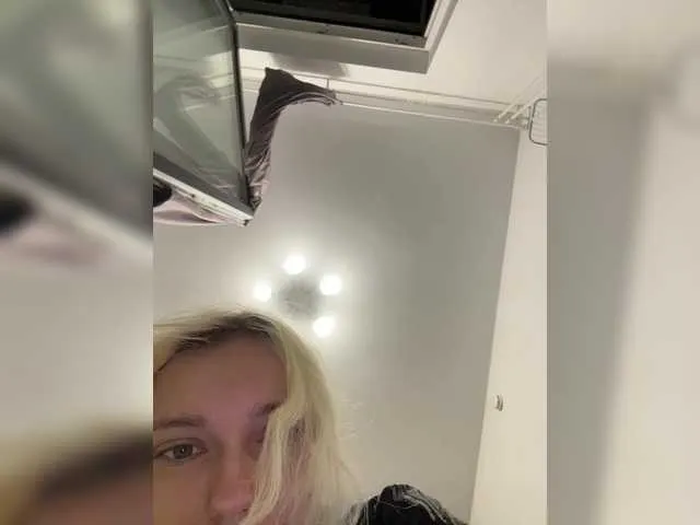 Live with GreciaFox on FliCam Image 18