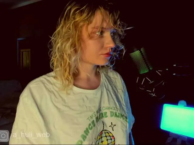 Live with Madison_Carie on FliCam Image 6