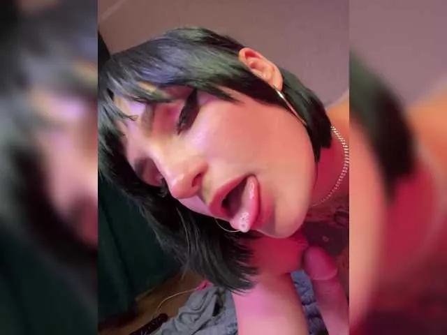 Live with sahorix1 on FliCam Image 15