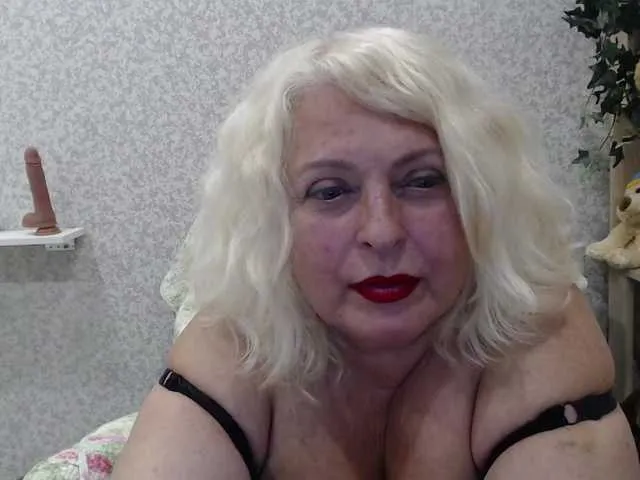 mc-Olivia – webcam model profile photo Image 10