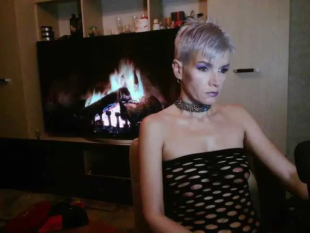 LissyLuxe – webcam model profile photo Image 5