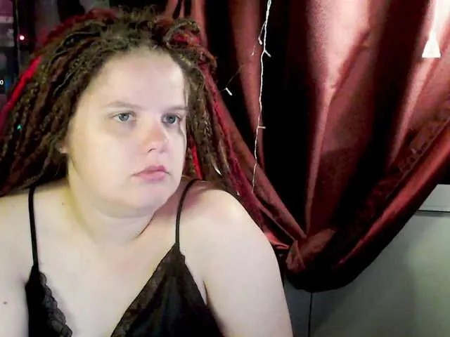 SandiSquirts – webcam model profile photo Image 11