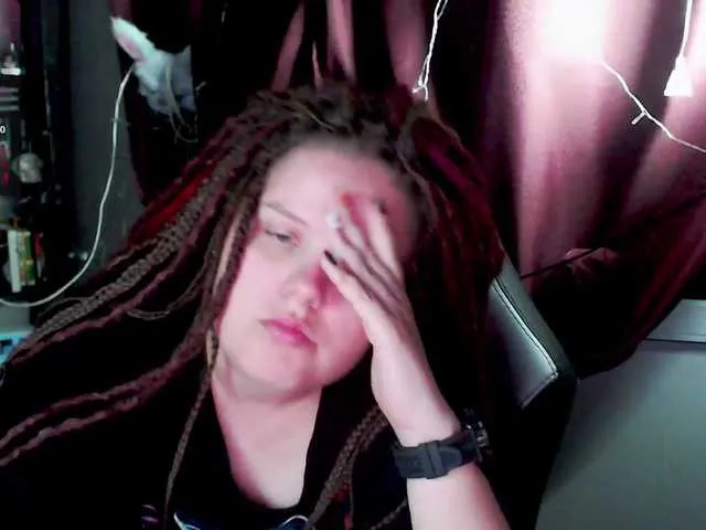 SandiSquirts – webcam model profile photo Image 13