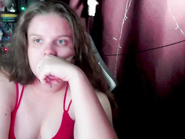 SandiSquirts – webcam model profile photo Image 17