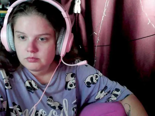 SandiSquirts – webcam model profile photo Image 18