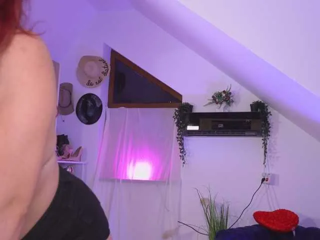 Brunettexio – webcam model profile photo Image 3