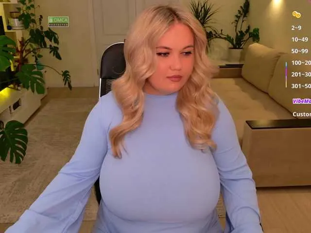 Wow-nisha – webcam model profile photo Image 10