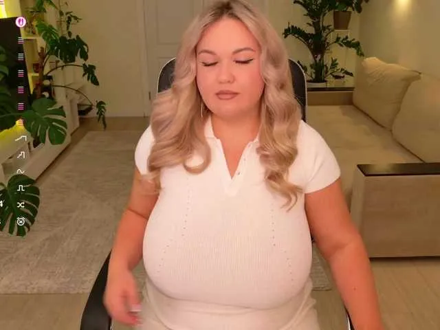 Wow-nisha – webcam model profile photo Image 14