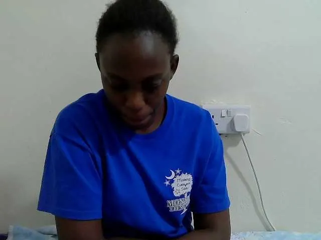 Emma-kell – webcam model profile photo Image 11