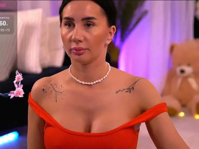 AnnaRhodes Image 4