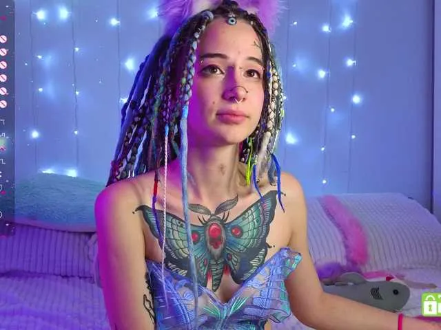 Glamouros – webcam model profile photo Image 11