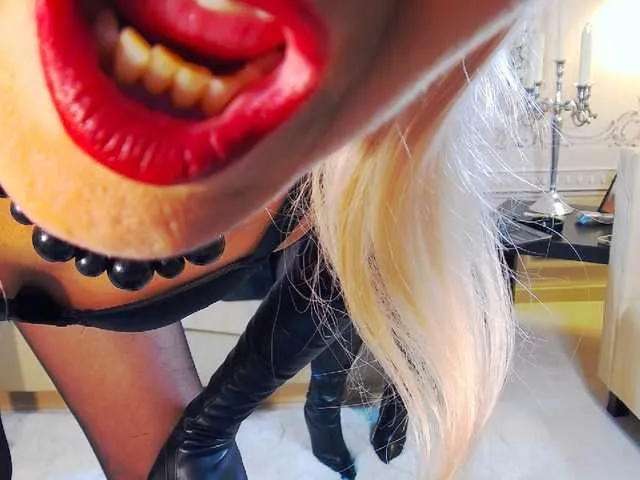 ChloeDevine – webcam model profile photo Image 19