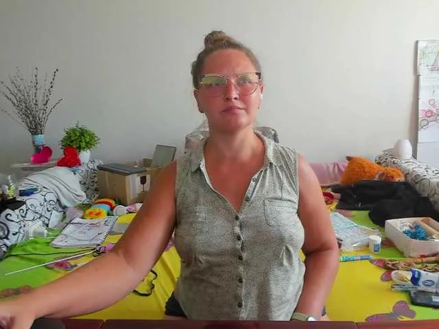 Live with VivianNash on FliCam Image 3