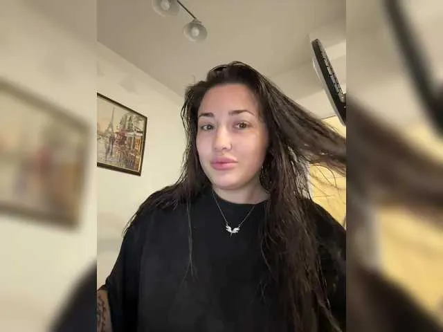 TheeaBlanco – webcam model profile photo Image 3