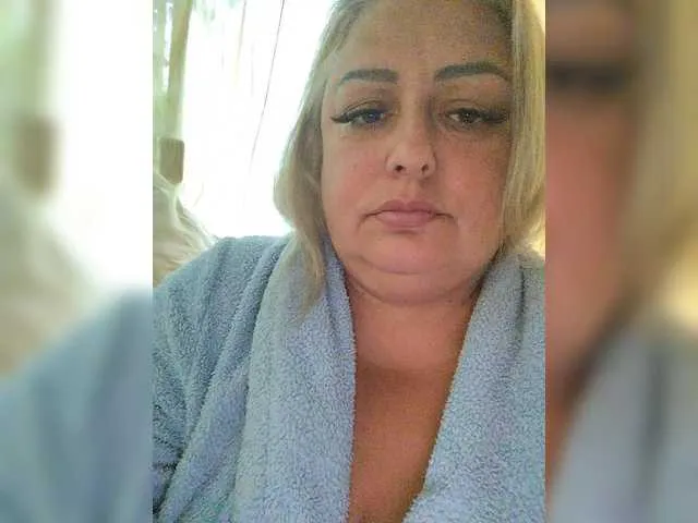 Live with FlorenceQuinn on FliCam Image 5