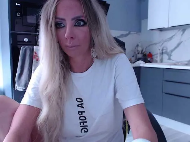 RamonaHill – webcam model profile photo Image 11