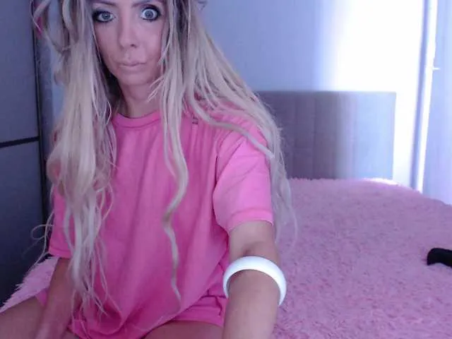 RamonaHill – webcam model profile photo Image 14