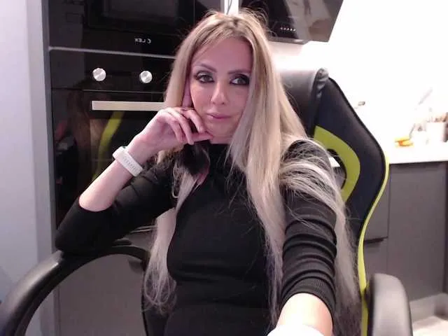 RamonaHill – webcam model profile photo Image 5