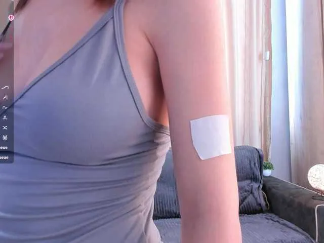 Evelin_Lombardi – webcam model profile photo Image 5