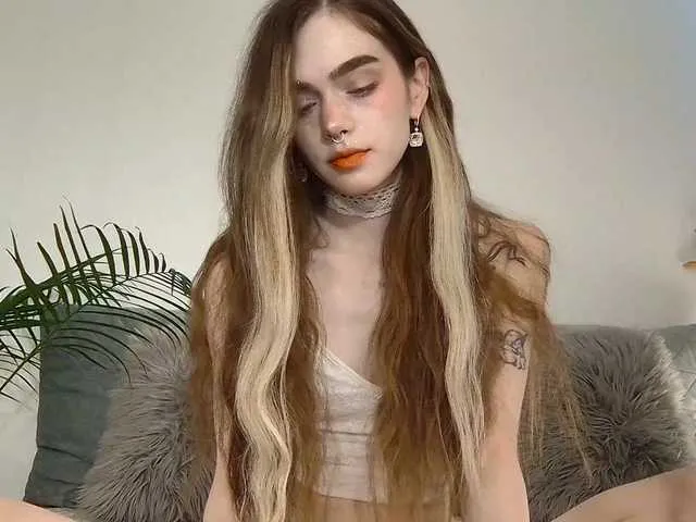 BrokenDoll666 Image 7