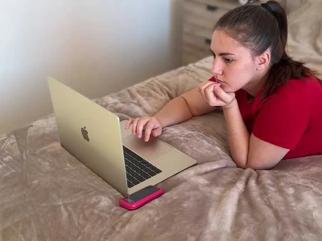 AlexandraLopez – webcam model profile photo Image 10