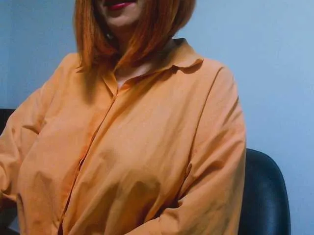 FitnessBunny – webcam model profile photo Image 10