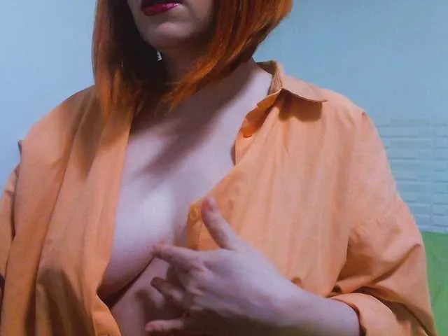 FitnessBunny – webcam model profile photo Image 17