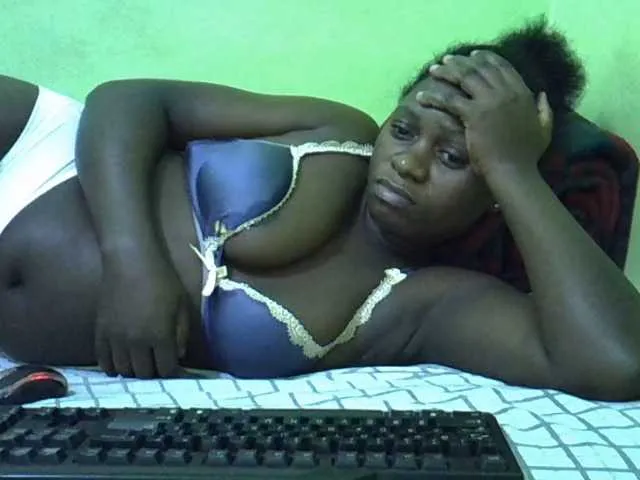 KarimeHills – webcam model profile photo Image 5