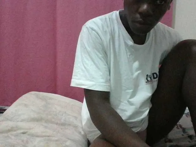 KarimeHills – webcam model profile photo Image 5