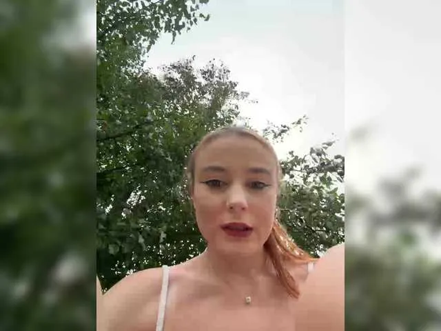 FirstTimePam – webcam model profile photo Image 11