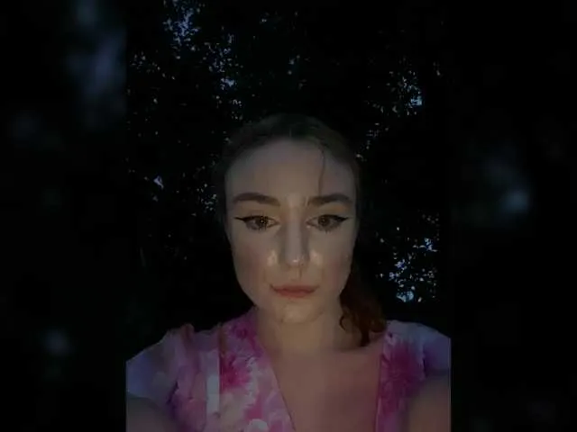 FirstTimePam – webcam model profile photo Image 8