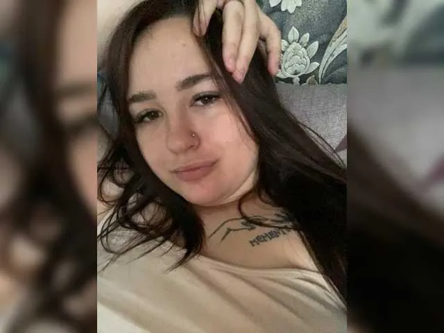 EmilyLeen – webcam model profile photo Image 16