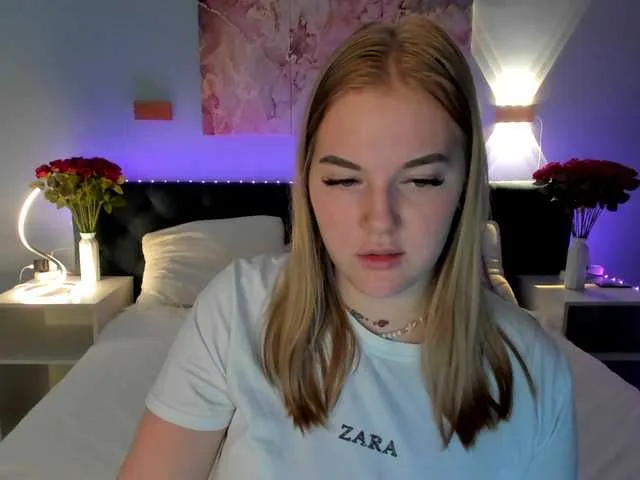 JadeRusell – webcam model profile photo Image 7