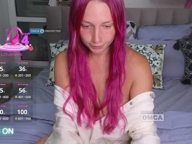 Live with RamonaWallace on FliCam Image 2