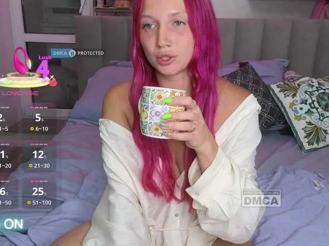 Live with RamonaWallace on FliCam Image 3