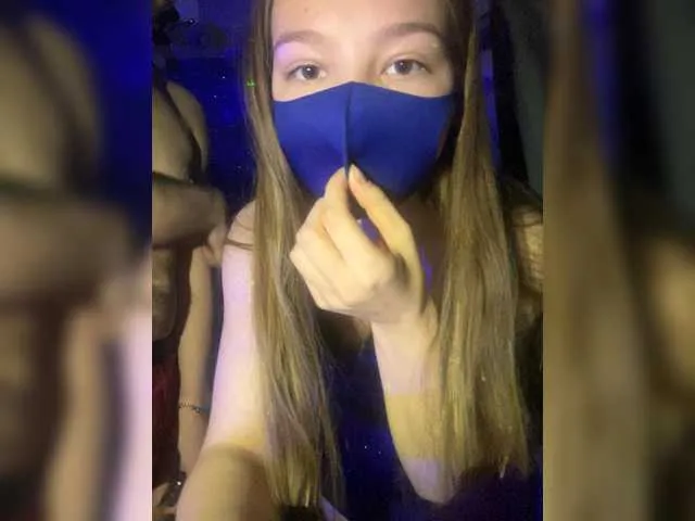 Live with eliss-elins on FliCam