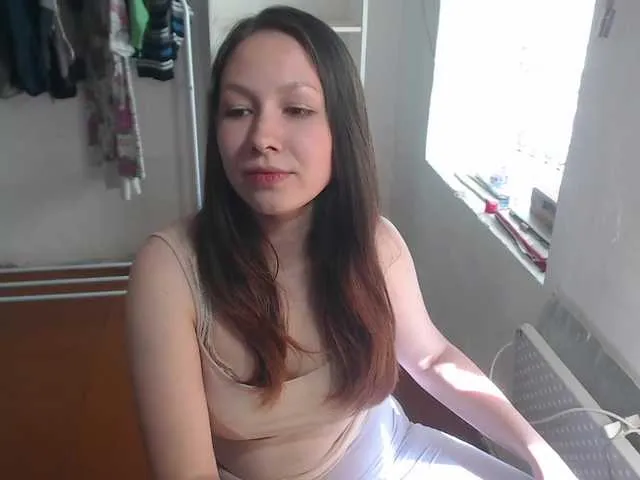 Live with AngelinaGlam on FliCam Image 4