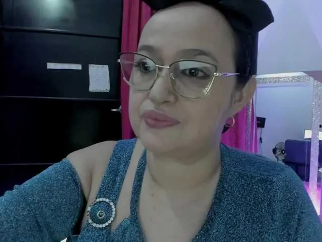 Iam_Annii – webcam model profile photo Image 11