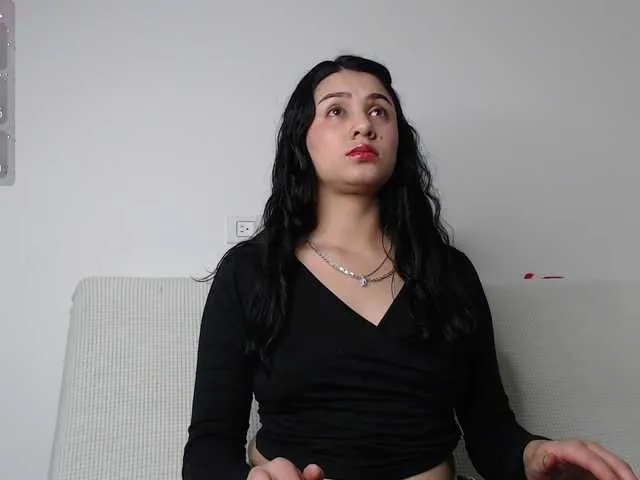 SandiSquirts – webcam model profile photo Image 12