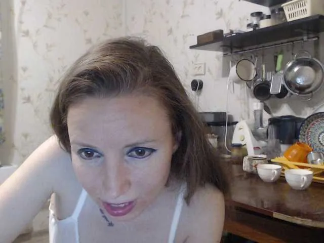 GLAMYR252 Image 16