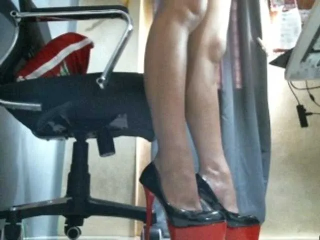 GoddessArax – webcam model profile photo