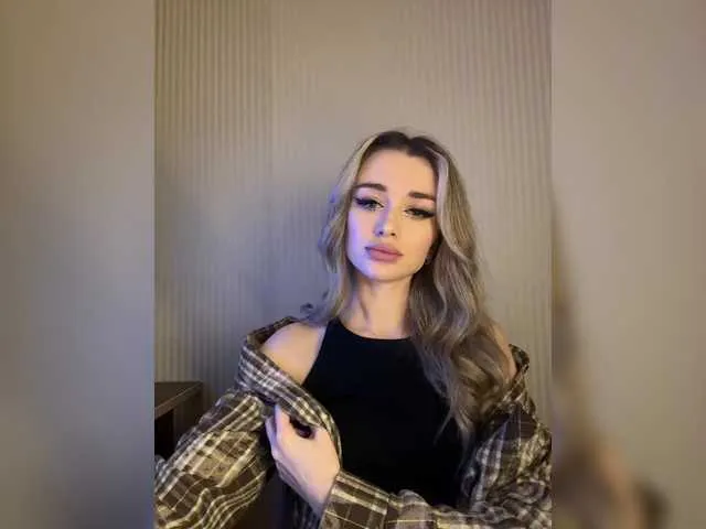 GoldenEmily Image 13
