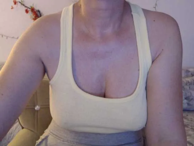 kylizzlemynizzl – webcam model profile photo Image 9