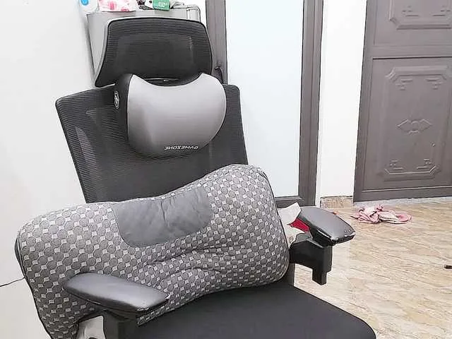 AprilFiore – webcam model profile photo Image 13