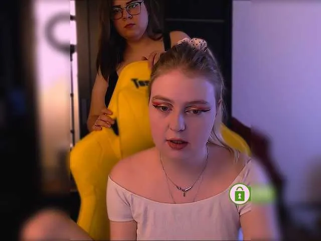 AngelsCouple- – webcam model profile photo Image 19