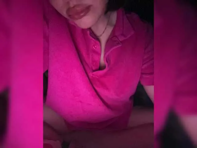 LoraFoxy – webcam model profile photo Image 6