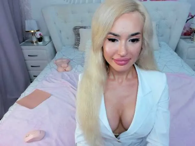 RamonaHill – webcam model profile photo Image 14