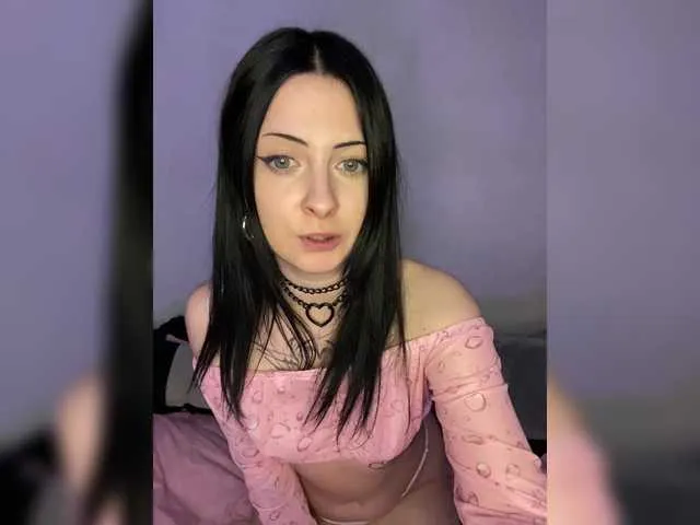 IlonaSai – webcam model profile photo