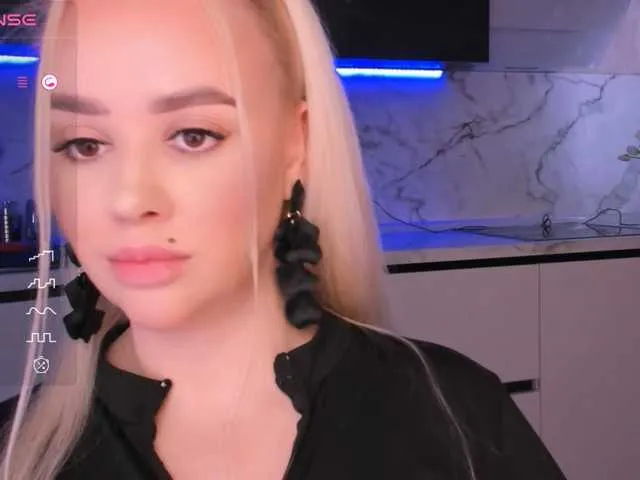 Live with NiaYork on FliCam Image 9