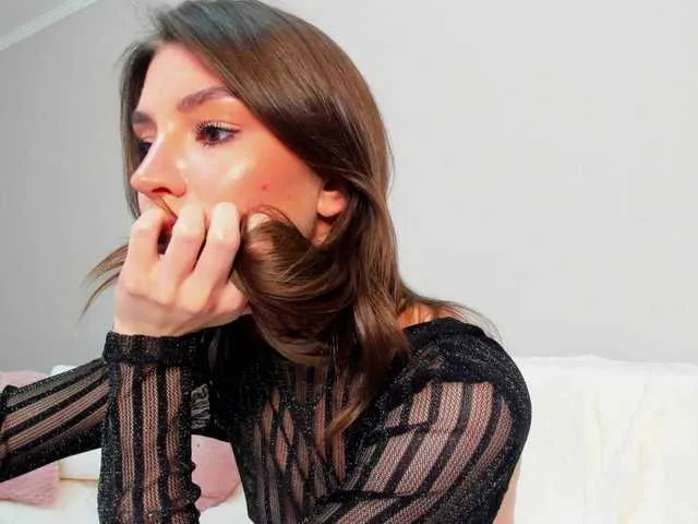 Glamouros – webcam model profile photo Image 15